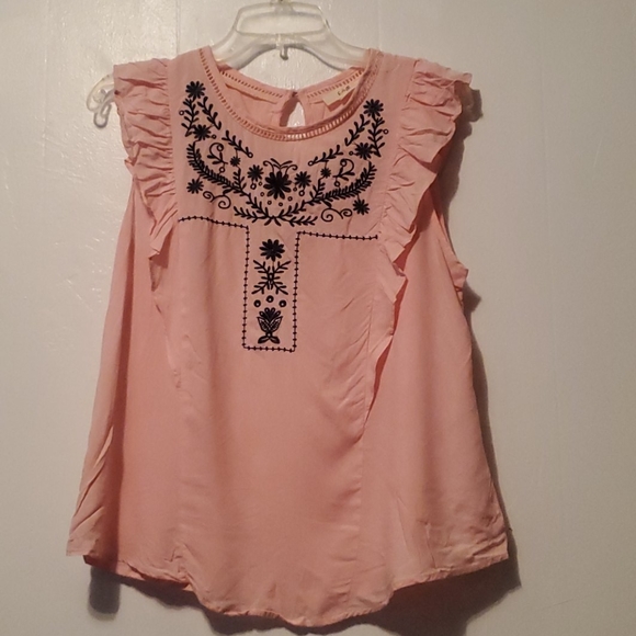 Pink sleevless top - Picture 1 of 5